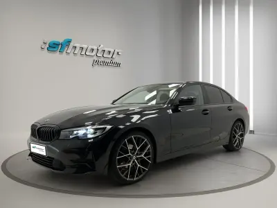 Usado BMW 318 Comfort Edition 149 CV (109 kW) 2020 Negro Berlina