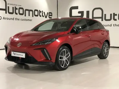Occasion MG MG4 EV Luxury 150 kW (204 PK) 2023 Rood Hatchback