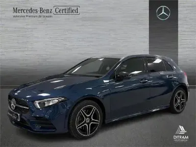 Usado Mercedes A250 218 CV (160 kW) 2023 Azul denim Berlina