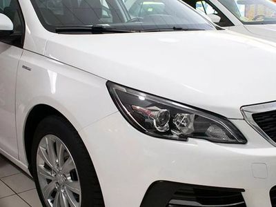 Blanco Usado 2019 Peugeot 308 Style Familiar | 13.040 € (Caro)
