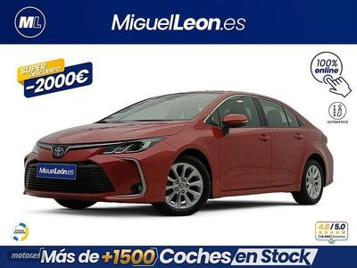 Rojo Usado 2022 Toyota Corolla Business Edition Berlina | 21.985 € (Precio justo)