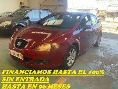 Usado Seat Leon Stylance 102 CV (75 kW) 2006 Burdeos Utilitario