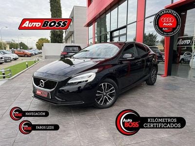 Negro Usado 2019 Volvo V40 Momentum Berlina | 13.900 € (Precio justo)
