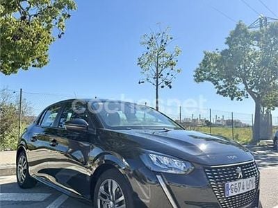 Usado Peugeot 208 Style 100 CV (73 kW) 2021 Negro Utilitario