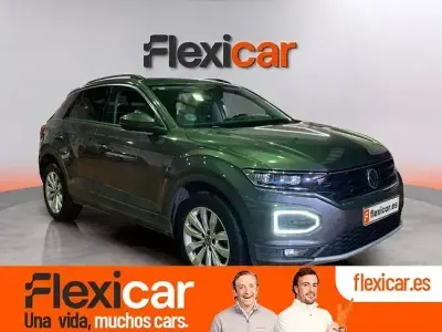 Usado VW T-Roc Advance 110 CV (80 kW) 2021 Gris SUV