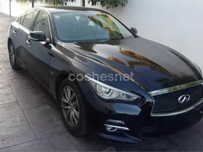 Usado Infiniti Q50 170 CV (125 kW) 2015 Negro Berlina