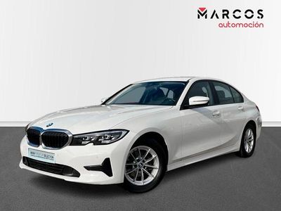 Blanco Usado 2022 BMW 318 Comfort Edition Berlina | 25.900 € (Precio justo)