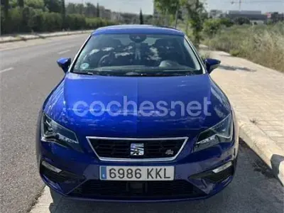 Usado Seat Leon FR 125 CV (91 kW) 2018 Azul Berlina