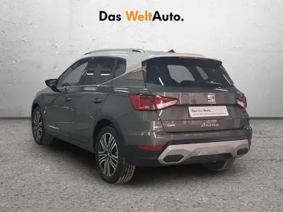 Usado Seat Arona FR 115 CV (84 kW) 2025 Gris SUV