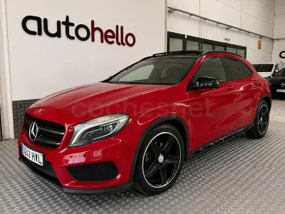 Usado Mercedes GLA200 AMG line 136 CV (100 kW) 2014 Rojo SUV