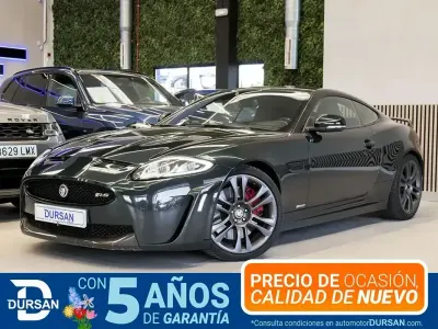 Usado Jaguar XK 551 CV (405 kW) 2012 Gris Coupe