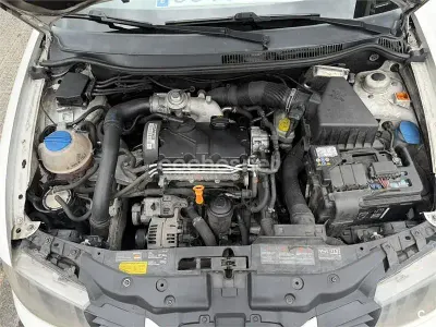 Usado Seat Ibiza Sport 70 CV (51 kW) 2006 Blanco Utilitario