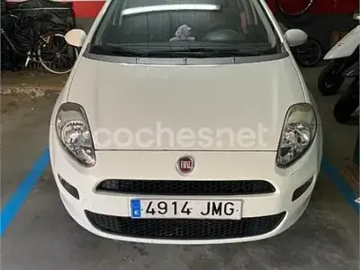 Usado Fiat Punto Pop 69 CV (50 kW) 2016 Blanco Utilitario