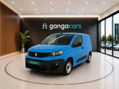 Usado Peugeot TePee Access 75 CV (55 kW) 2020 Azul Van