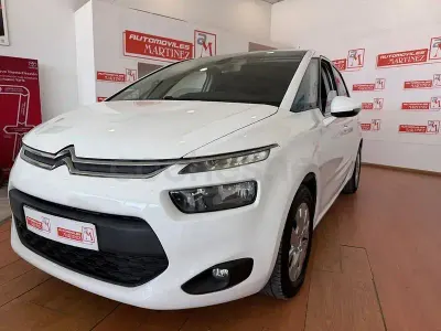 Usado Citroën C4 Picasso Feel 120 CV (88 kW) 2015 Blanco Monovolumen