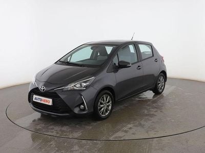 Gris Usado 2018 Toyota Yaris Active Berlina | 14.599 € (Precio justo)