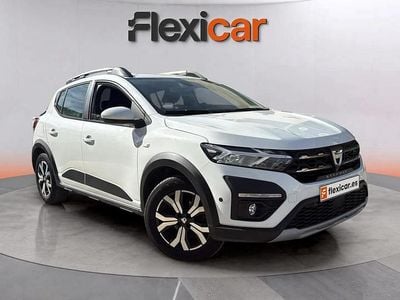 Usado Dacia Sandero Comfort 91 CV (66 kW) 2021 Blanco Utilitario