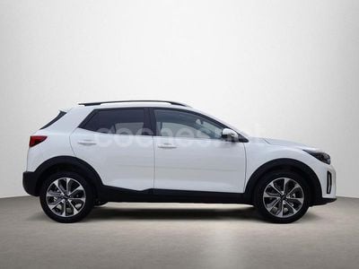 Blanco Usado 2024 Kia Stonic Style SUV | 19.990 € (Un poco caro)
