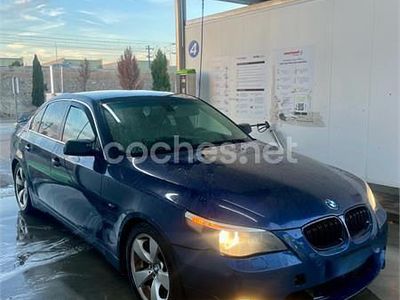Usado BMW 525 163 CV (119 kW) 2005 Azul Berlina