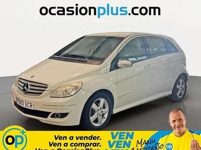 Usado Mercedes B180 109 CV (80 kW) 2008 Blanco Monovolumen