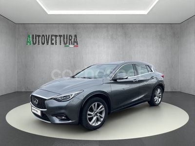 Infiniti Q30