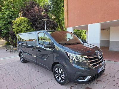 Gris / plata Usado 2022 Renault Trafic Monovolumen | 38.500 €