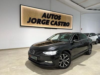 Usado VW Passat Executive 150 CV (110 kW) 2022 Negro Berlina