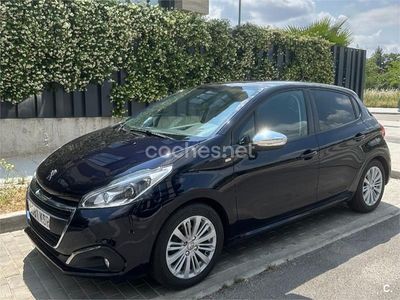 Usado Peugeot 208 Style 82 CV (60 kW) 2017 Azul Utilitario
