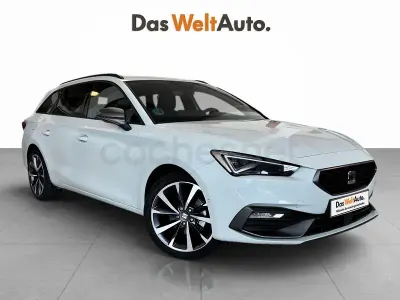 Usado Seat Leon FR 150 CV (110 kW) 2025 Blanco Familiar