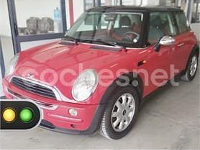 Usado Mini ONE 90 CV (66 kW) 2002 Rojo Utilitario