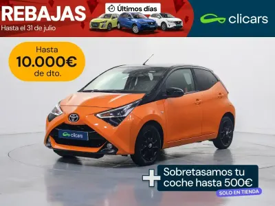 Usado Toyota Aygo X-play 72 CV (52 kW) 2019 Naranja Utilitario