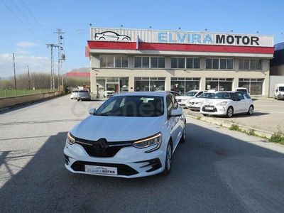 Usado Renault Mégane IV Life 115 CV (84 kW) 2021 Blanco Berlina