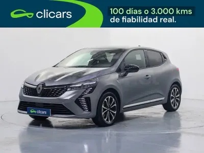 Usado Renault Clio V Techno 143 CV (105 kW) 2024 Gris / plata Berlina
