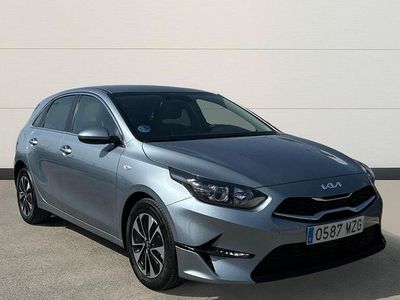 Usado Kia Ceed 100 CV (73 kW) 2025 Gris Utilitario