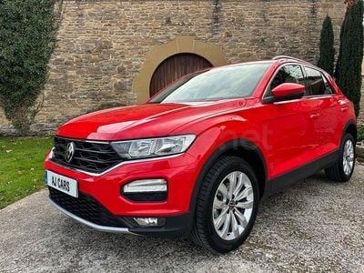 Usado VW T-Roc Advance 150 CV (110 kW) 2022 Rojo SUV