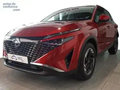 Usado Nissan Qashqai N-Connecta 140 CV (102 kW) 2025 Rojo SUV