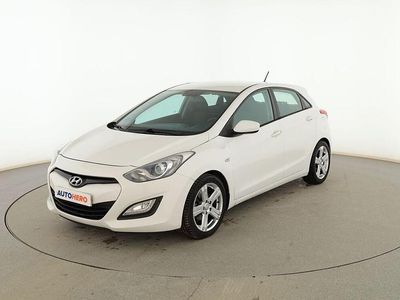 Usado Hyundai i30 100 CV (73 kW) 2014 Blanco Berlina