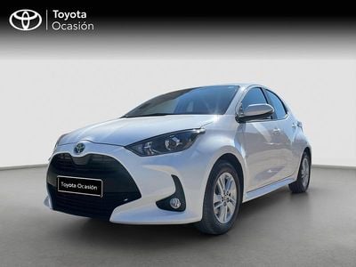 Usado Toyota Yaris Active 116 CV (85 kW) 2022 Blanco Utilitario