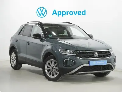 Usado VW T-Roc Life 110 CV (80 kW) 2022 Azul SUV