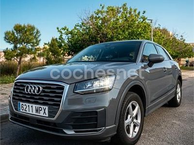 Usado Audi Q2 Advanced Plus 116 CV (85 kW) 2019 Gris / plata SUV