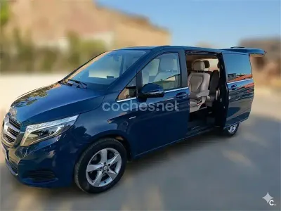 Usado Mercedes V250 Avantgarde 204 CV (150 kW) 2017 Azul Monovolumen
