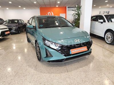 Verde Usado 2024 Hyundai i20 Berlina | 15.199 € (Buen precio)