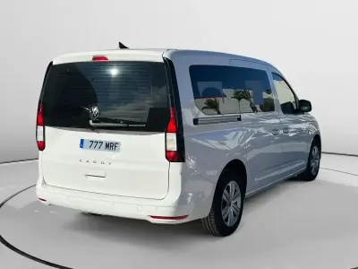 Usado VW Caddy California 102 CV (75 kW) 2024 Blanco Monovolumen