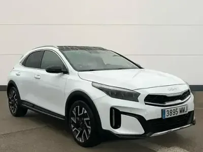 Usado Kia XCeed 141 CV (103 kW) 2023 Blanco SUV