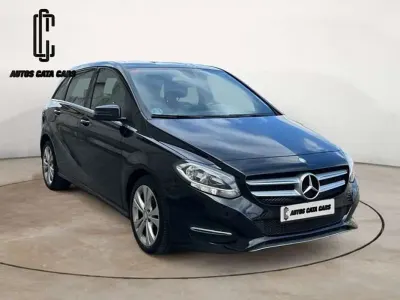 Usado Mercedes B200 136 CV (100 kW) 2016 Negro Utilitario