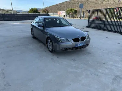 Używany BMW 520 Comfort Edition 170 KM (125 kW) 2004 Szary Sedan/Limuzyna