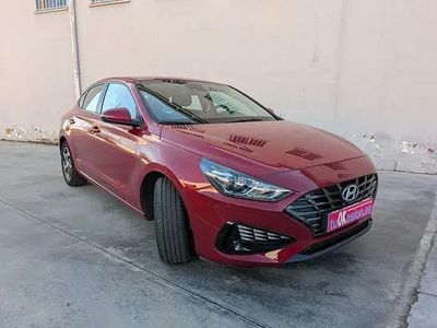 Brugt Hyundai i30 120 HK (88 kW) 2021 Rød Sedan