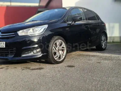 Begagnad Citroën C4 Exclusive 112 HK (82 kW) 2011 Svart Sedan