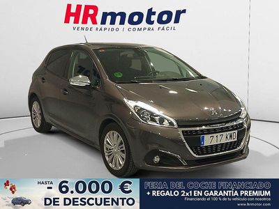 Gris Usado 2019 Peugeot 208 Signature Sky Utilitario | 7690 € (Buen precio)