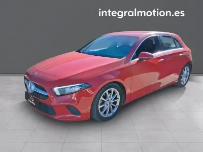 Käytetty Mercedes A180 115 HP (84 kW) 2019 Punainen